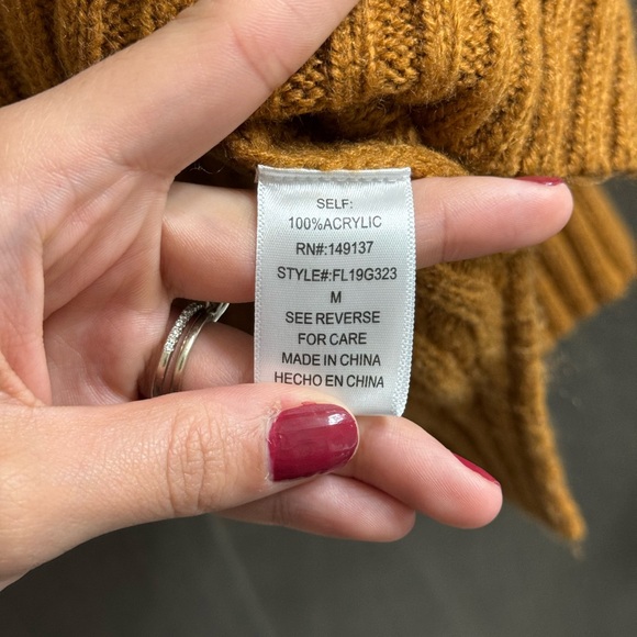 FAVLUX Mustard Sweater - Picture 7 of 7